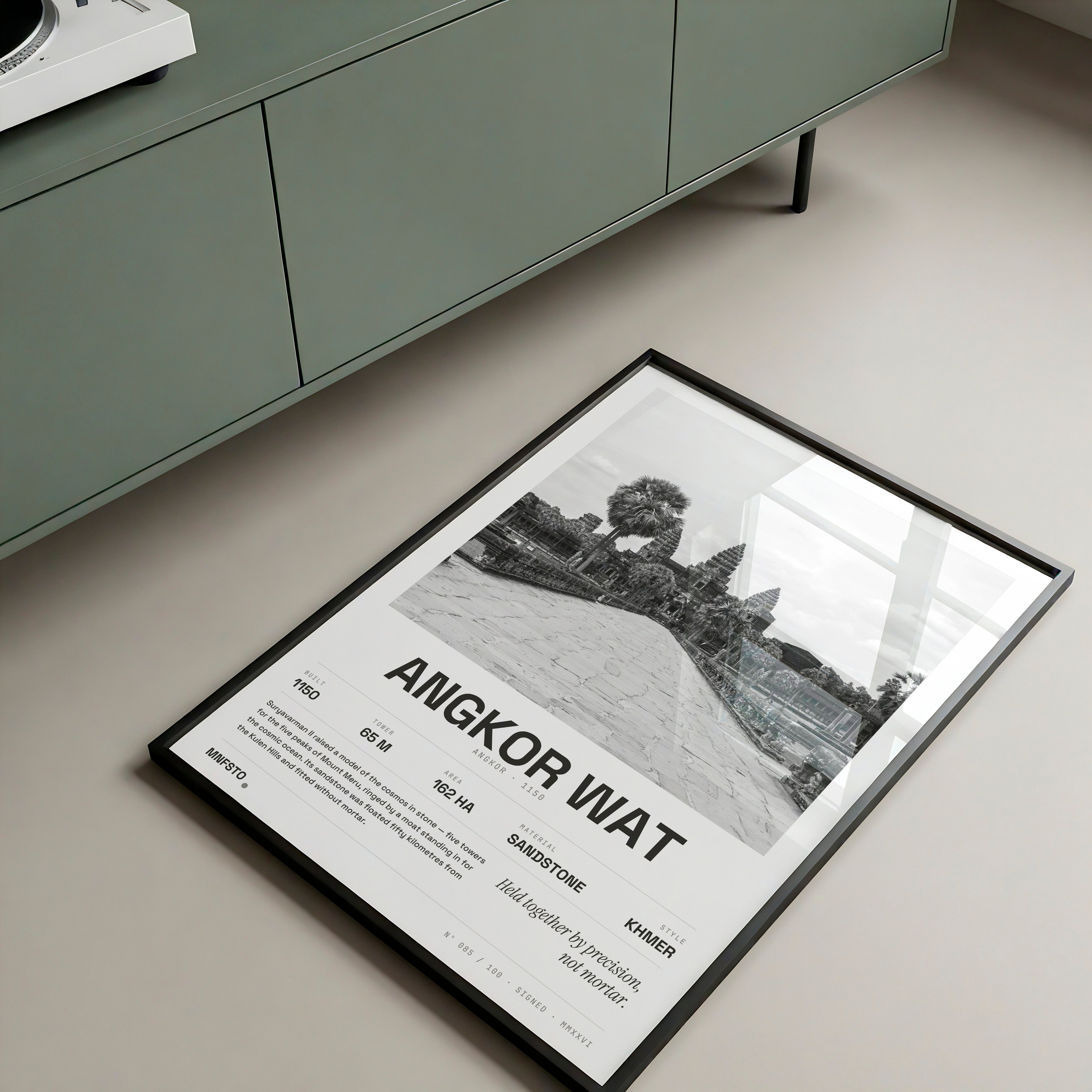 MNFSTO 085 — 3.jpg
