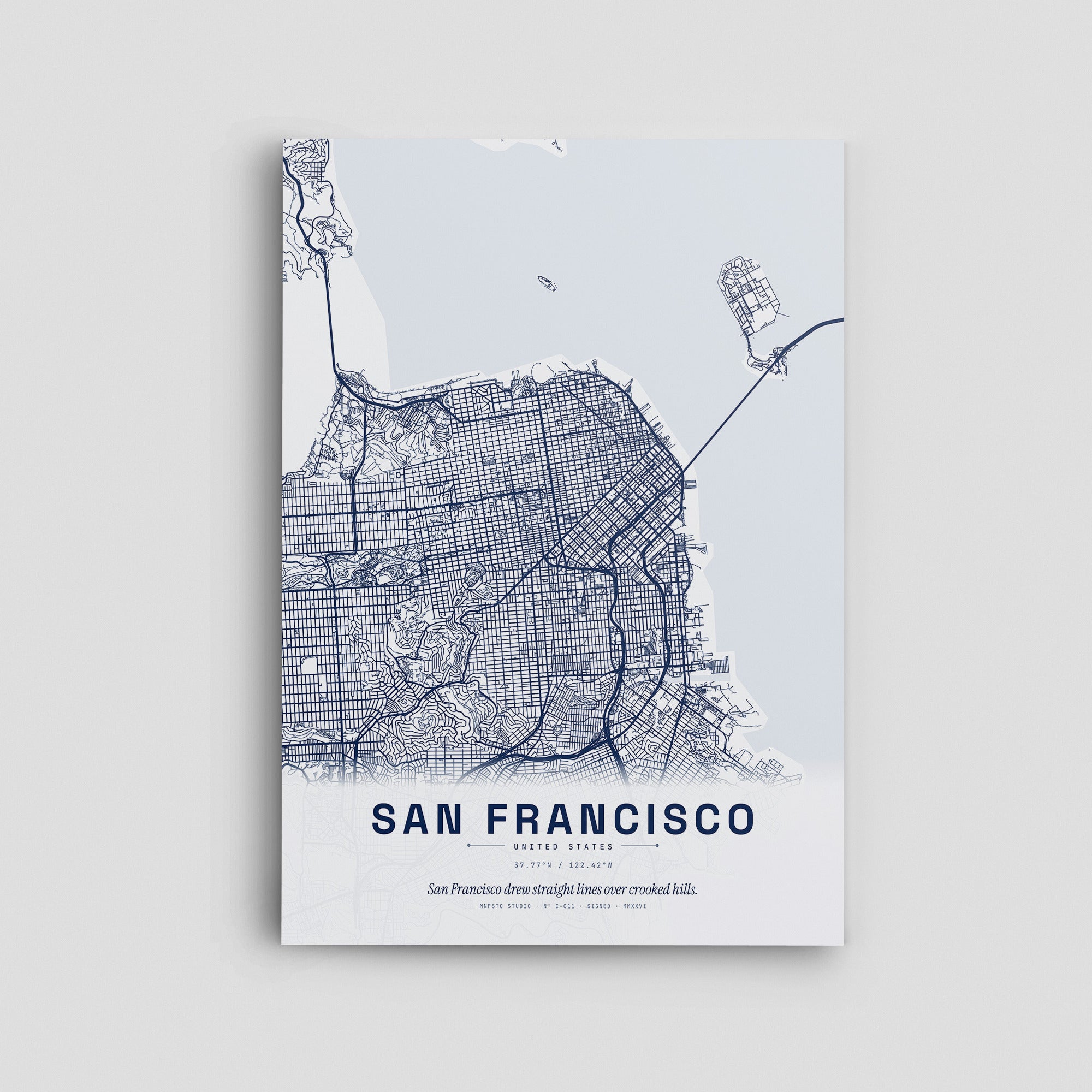 MNFSTO — mockup 7 (cuadrada)