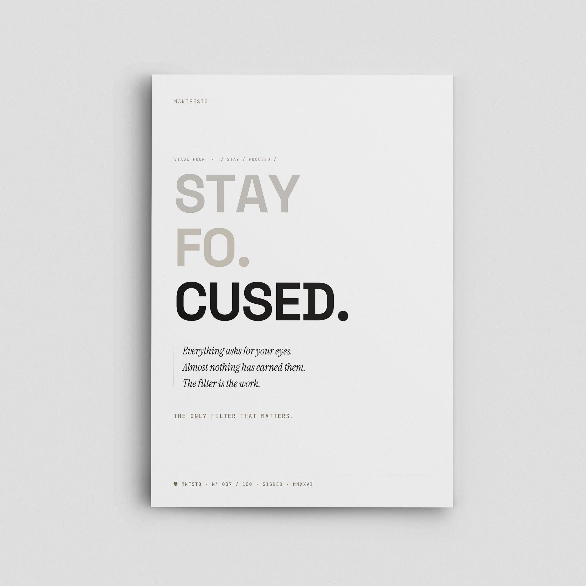 MNFSTO — mockup 7 (cuadrada)