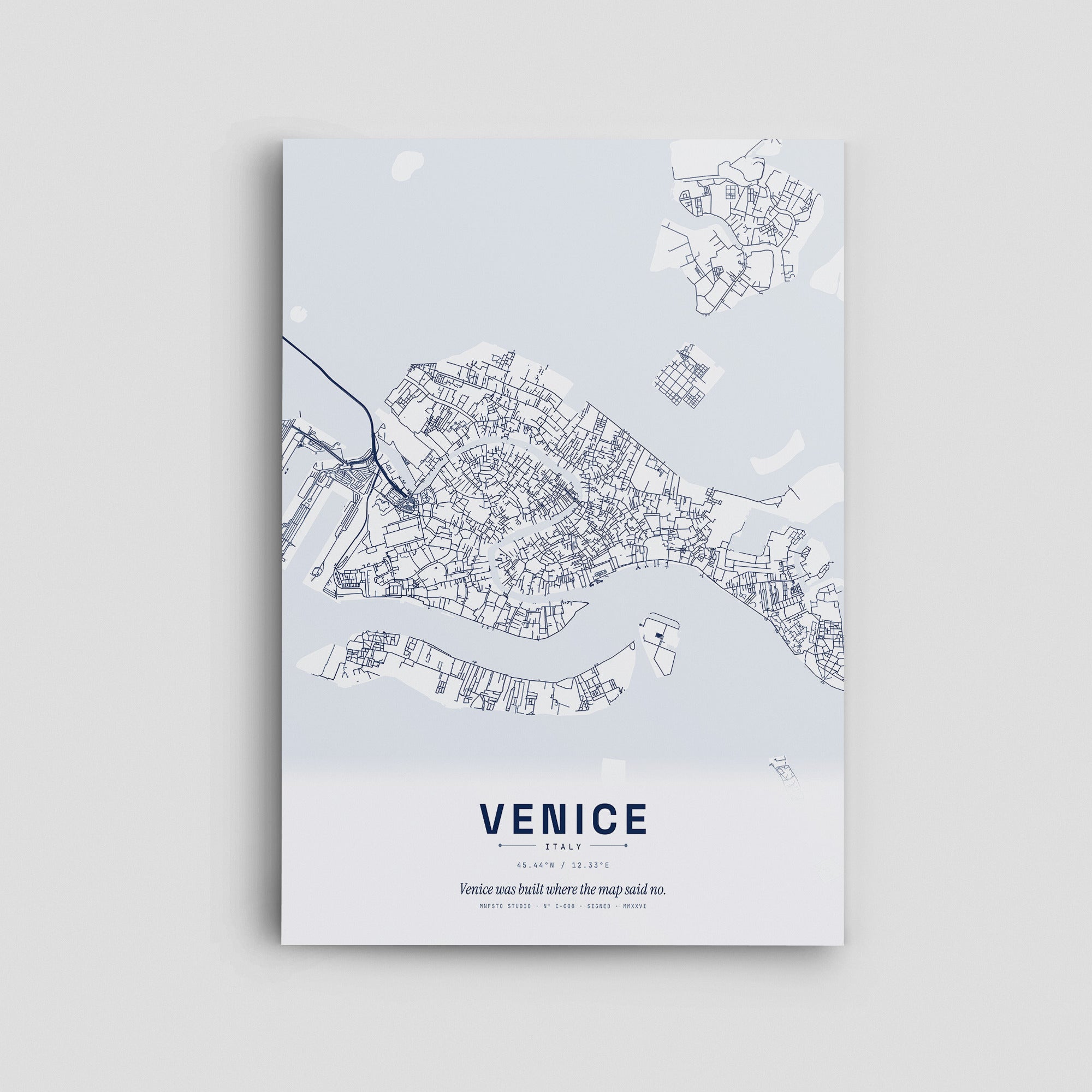MNFSTO — mockup 7 (cuadrada)